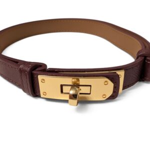 Skórzany pasek z ozdobną klamrą